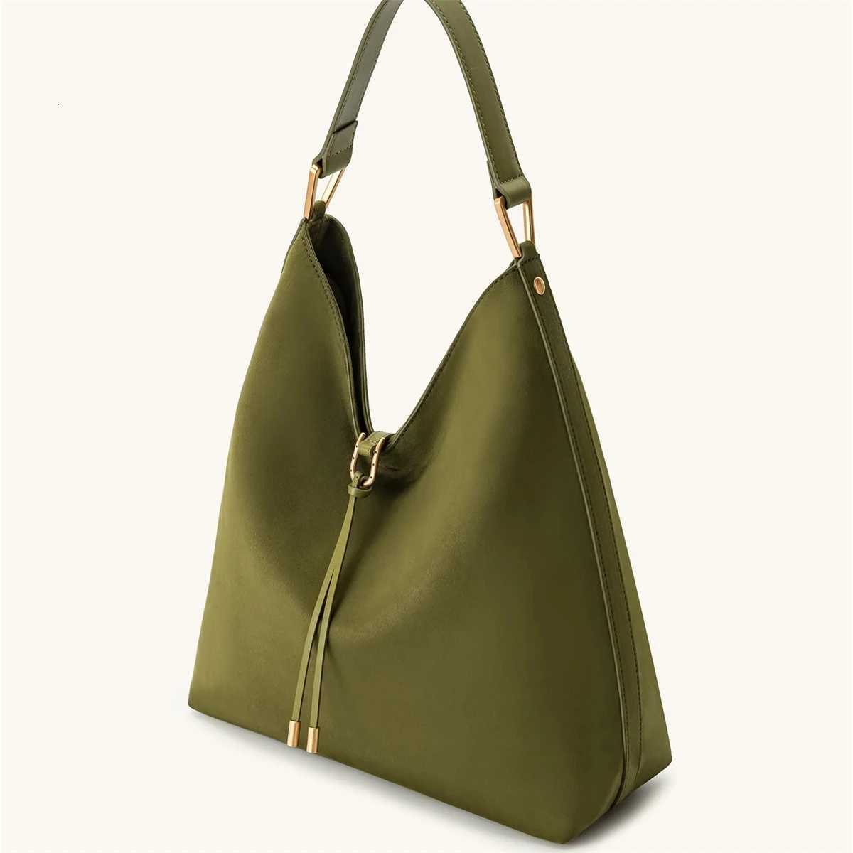 Designer bag JW PEI Aria Large Capacity Faux Suede Shoder Crossbody Bag for Wen Solid Color Underarm Cmuter Bag Simple Casual Purse Y251029