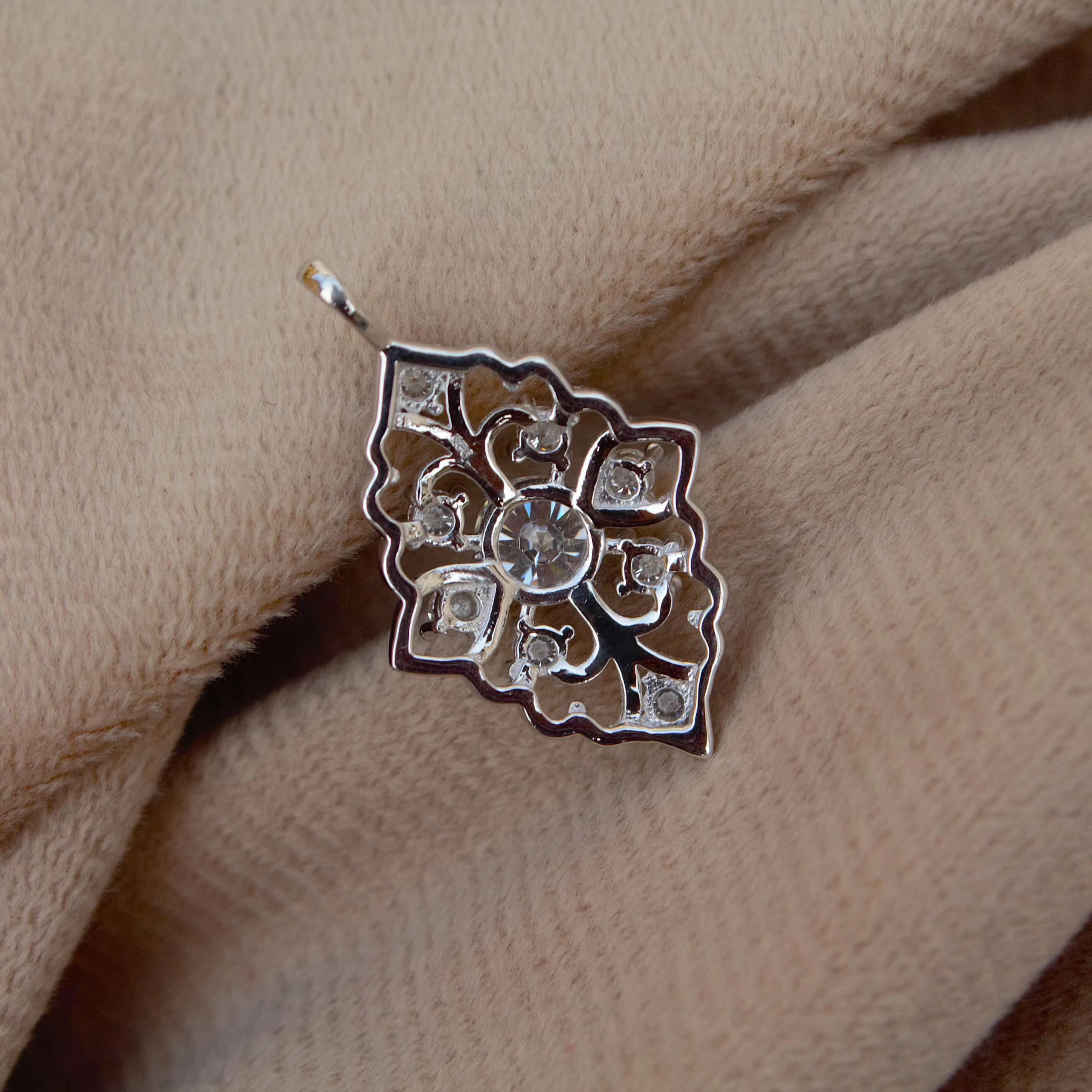 925 Sterling Silver Moissanite Pendant D Color VVS1 Clarity Silver Dazzling Moissanite Solitaire Without Chain Pendant