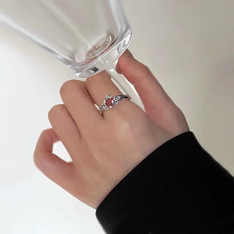 Heart Red Zircon Rings for Women Retro Gothic Crown Wing Silvery Ring Fashion JewelryW251030
