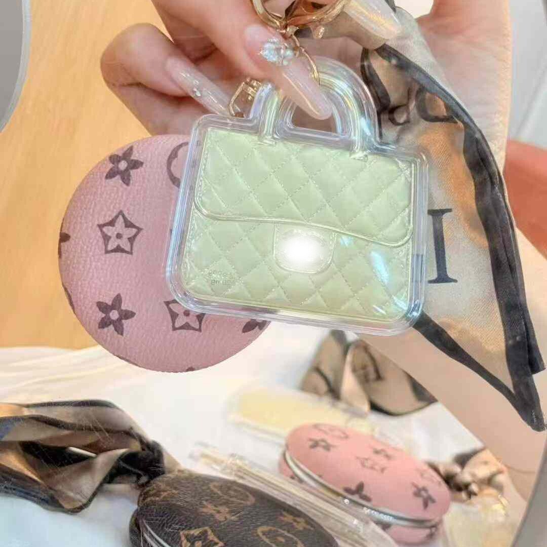 Makeup Keychain Exquisite Vintage Leather Double-Sided Mirror Bag Pendant Light Luxury