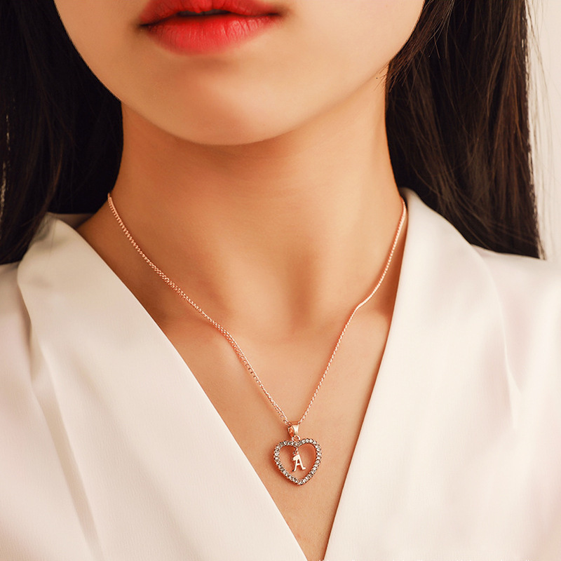 Ins Style 26 Letters Necklace for Women Elegant Dia-Studded Heart English Letter Pendant Clavicle Chain