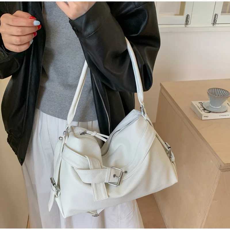 Designer bag Korean Brand Wen Shoder Bag Large Capacity Belt Design Crossbody Bag Trendy Hot Girl Motorcycle Bag Cmuter Tote Bag Y251029