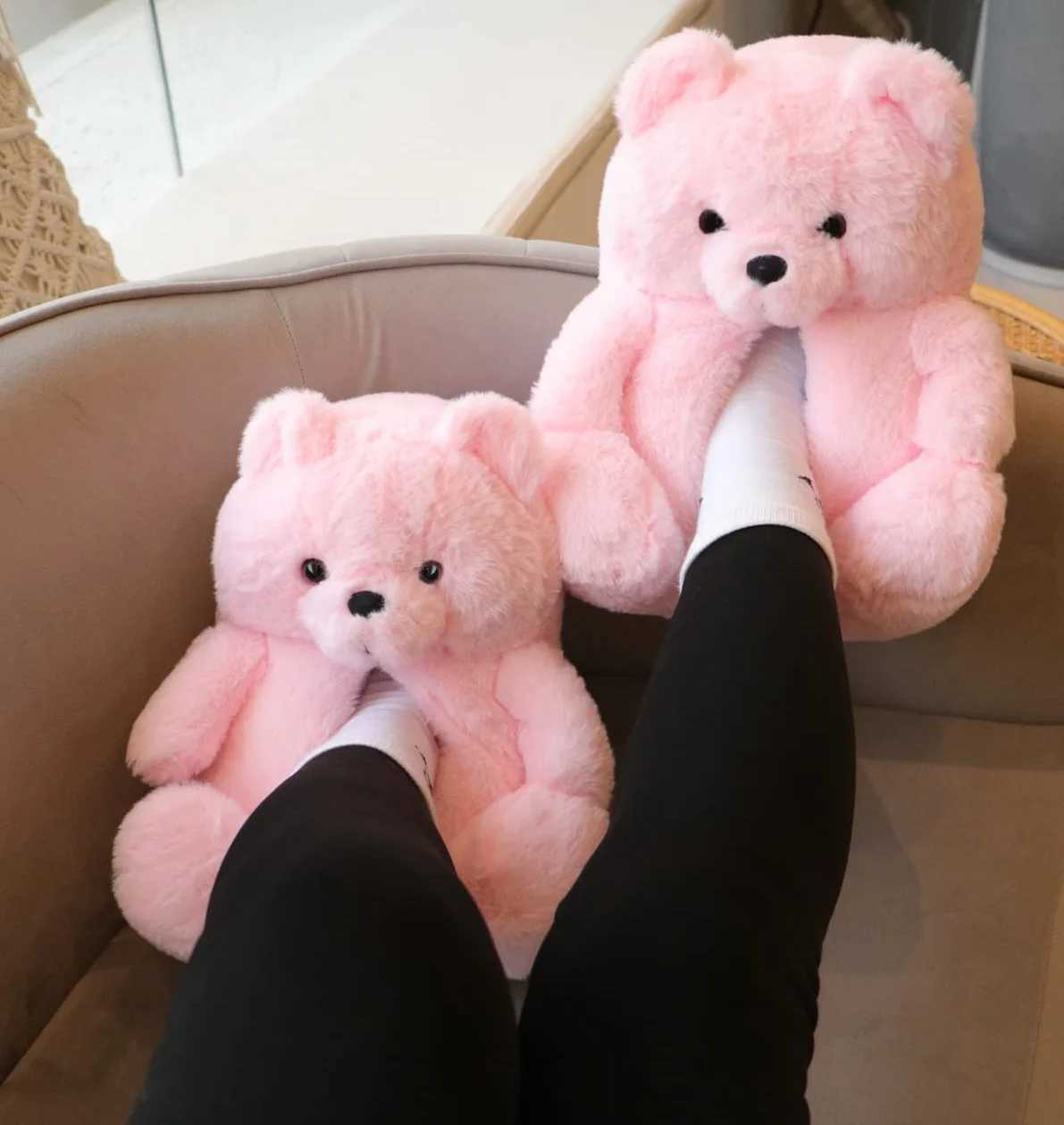 Quick Shipping Pink Slip On Animal Fur Slippers Home Fluffy Bear Shoes Cute Cartoon Indoor Warm Fuzzy Slipper Home Flipflops H251030
