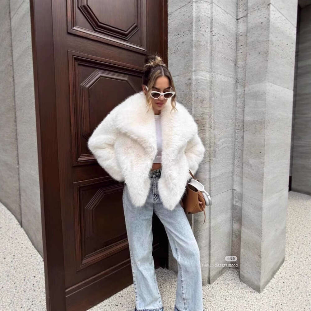 Large Fashion Fur Fox Short Lapel Faux Coat Fluffy