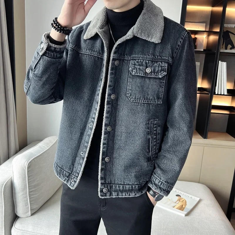 Men Denim Jacket Men Fleece Trendy Winter Velvet Coats 2025 Men Korean Slims Casual Thick Jacket Male Lamb Fur Casual Outerwear 251024