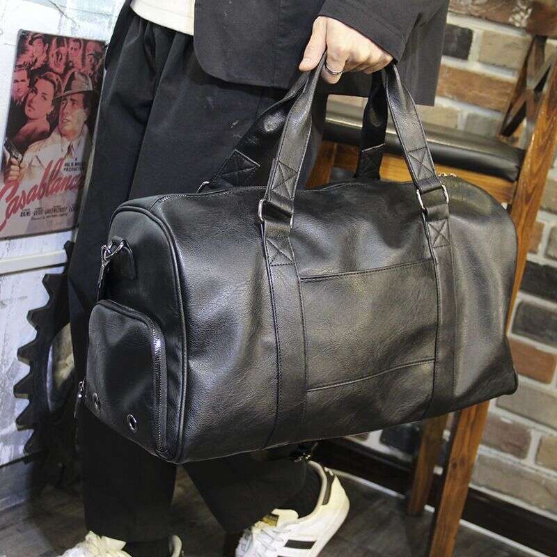 Genuine leather short distance large capacity portable handbag, business travel lage sports and fiess bag, men's