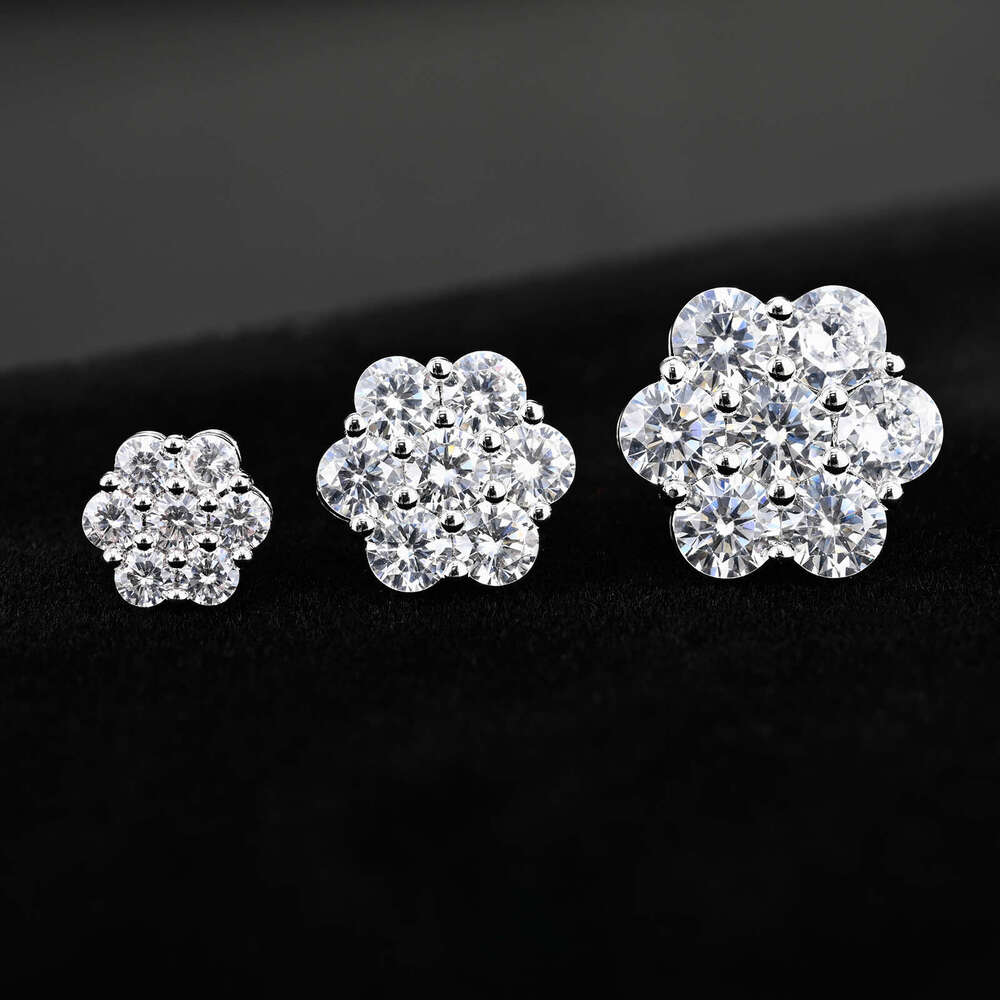 High Quality 925 Sterling Silver Flower Iced Out Diamond Hip Hop Screw Back Moissanite Stud Earrings