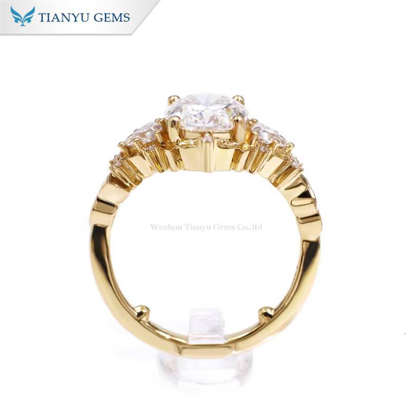 Tianyu Gems 987g 18k Yellow Gold Oval Hearts and Arrows Cut Moissanite and Triangle Moissanite Ring Set for Women