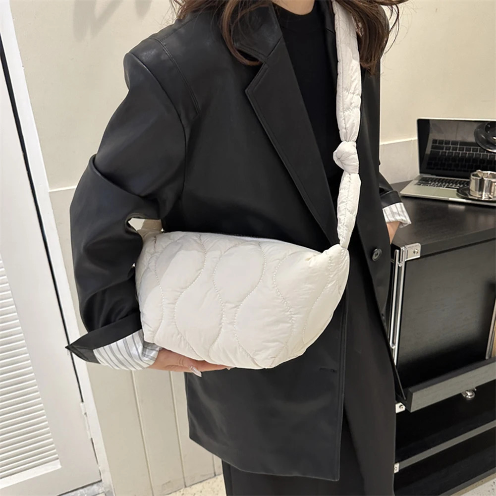 Female Puffer Shoulder Bag Trendy Soft Down Cotton Pillow Shopper with Zipper Quilted Simple Crossbody for Teenage Girls 251018