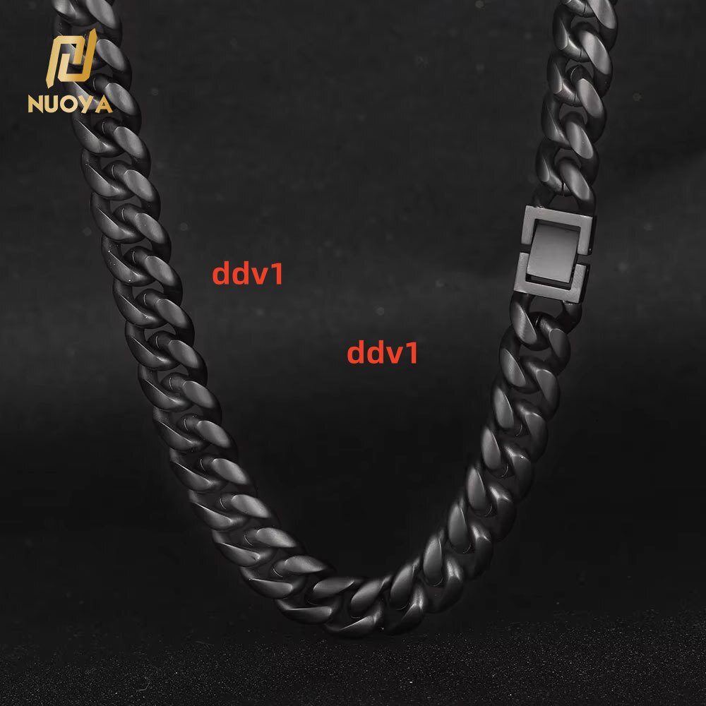 Custom Matte Black Cuban Link Chain Necklace Stainless Steel Cuban Link Chain Designer's style