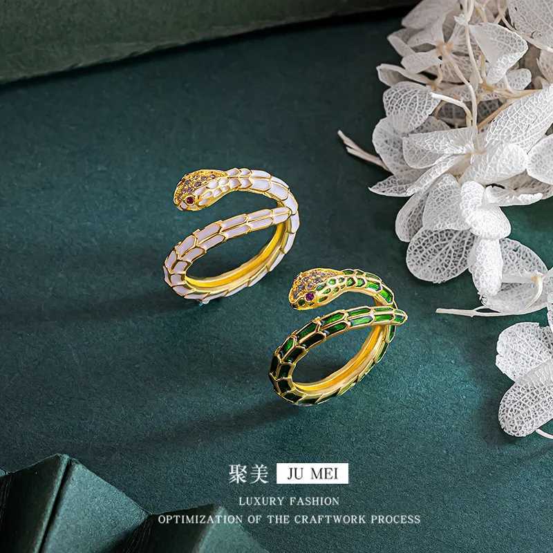 Elegant Zodiak Snake Band Handcrafted Ladies' Bracelet Featuring Genuine W251119