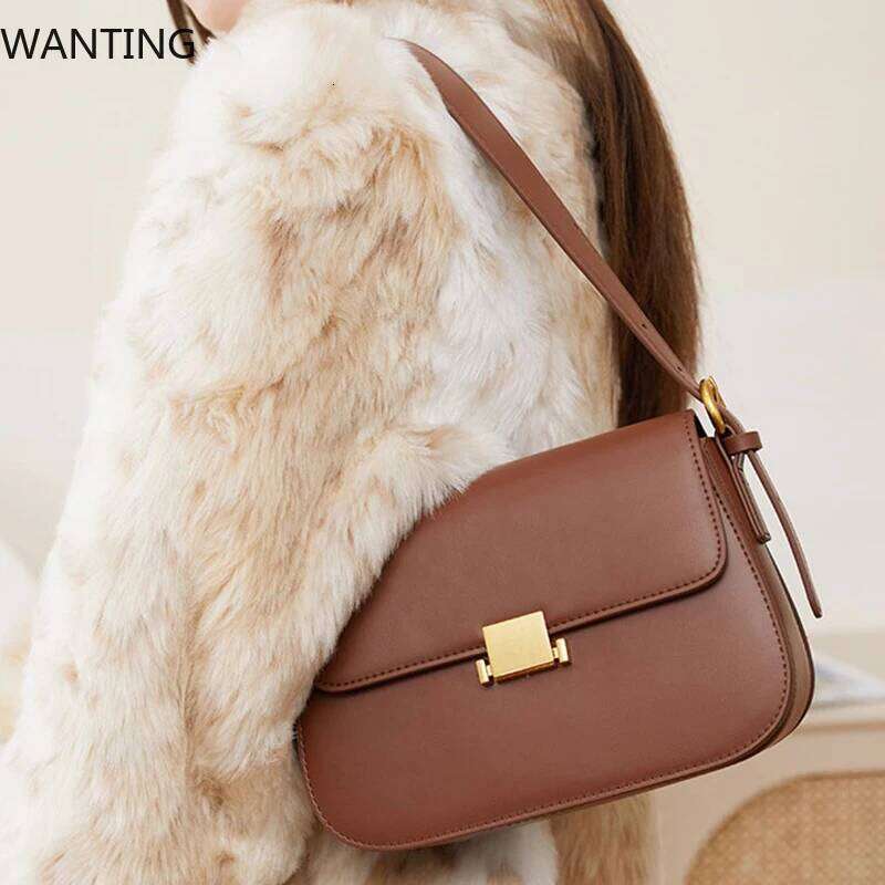 Cowhide Women's 2025 New Genuine Leather Fashion Women Shoulder Bags High Quality Female Crossbody Bag 2126