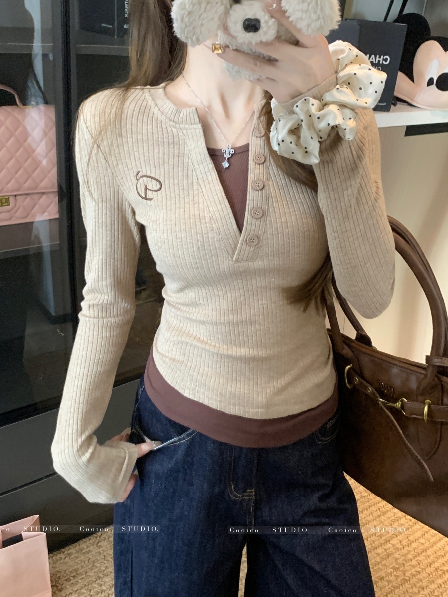 American designer fashion retro contrasting fake two-piece long sleeved t-shirt base shirt for women autumn new style spicy girl slim fit slimming sho