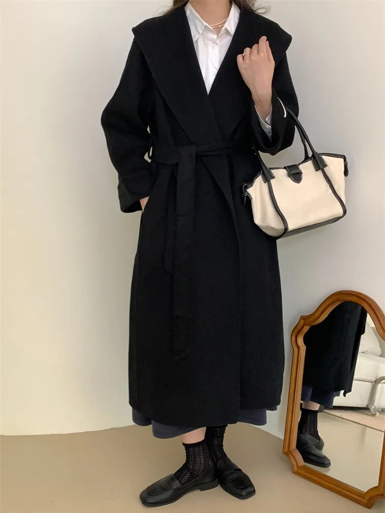 Black DoubleSided Woolen Coat Elegant Long Belt Slim Jacket Winter High Quality Large Collar Loose Wool Coats Women 251029