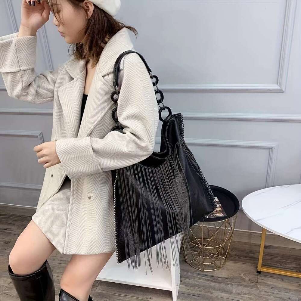 2025 New Fashionable Genuine Leather Tote Bag, Large Capacity, Vintage Style, Solid Color, Zipper Closure, Lining, Edge Paint, With Messenger Strap, F