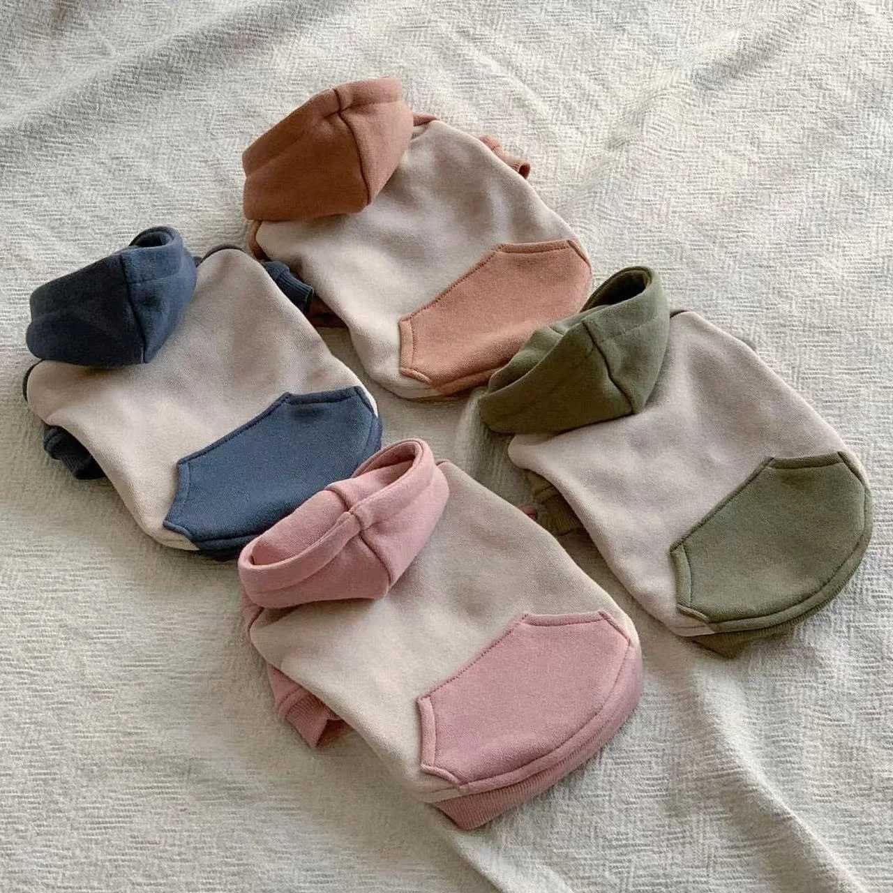 Pet AutumnWinter Hoodie Warm Splicing Tshirt Teddy Yorkshire Small Dog AutumnWinter Hoodie Puppy Clothes for Small Dogs C251030