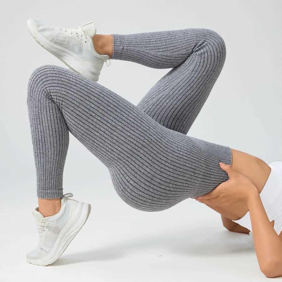 2025 New Women Leggings Seamless Sports Pants Sportswear Yoga Gym Leggings Womens Trousers Fitness Female Clothing J251030
