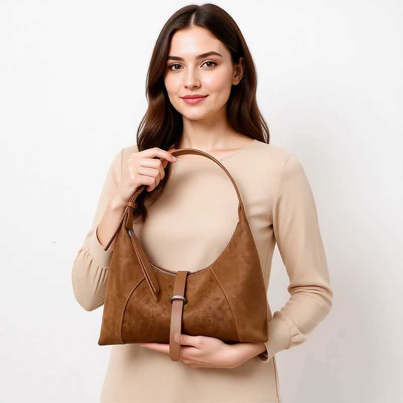 Designer bag New Wens Natural Suede Leather Shoder Bags Fem Soft Cowhide Durable Crossbody Bag Ladies Fi Trend Cmute Handbags Y251029