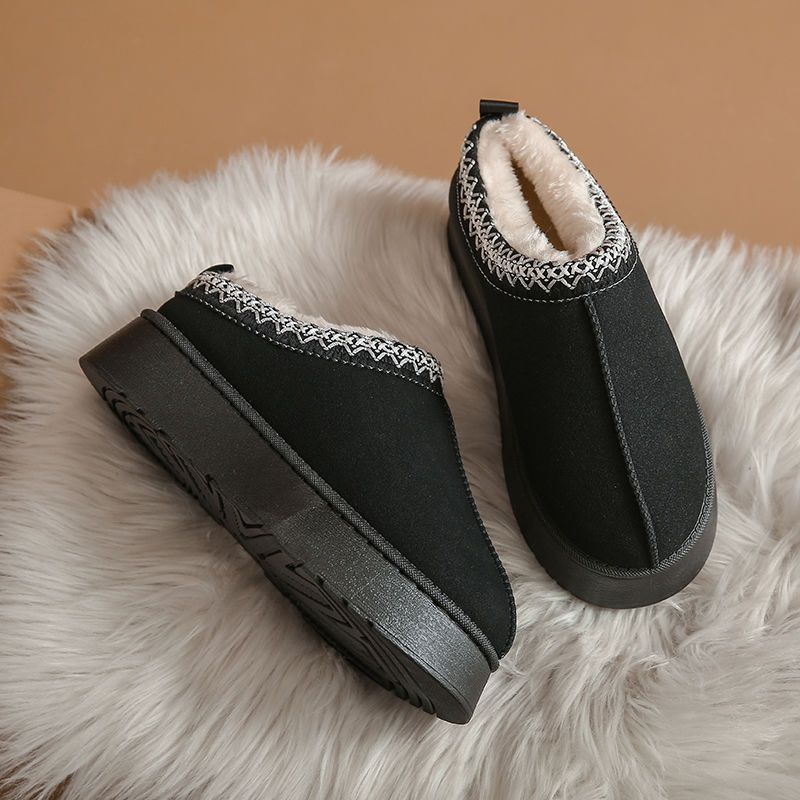 Free shipping Women's Versatile Shearling Fleece-Lined Cotton Shoes Closed-Toe Stylish Outdoor Thickened Snow Boots Elevated Furry Sole Warm