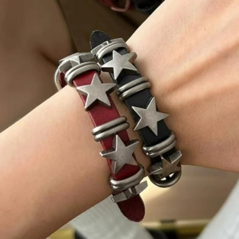 Gothic Star Punk Faux Leather Bracelet for Men Women Spiked Bangle Goth Jewelry Vintage Y2K Cosplay Emo Clothes Accessories 251028