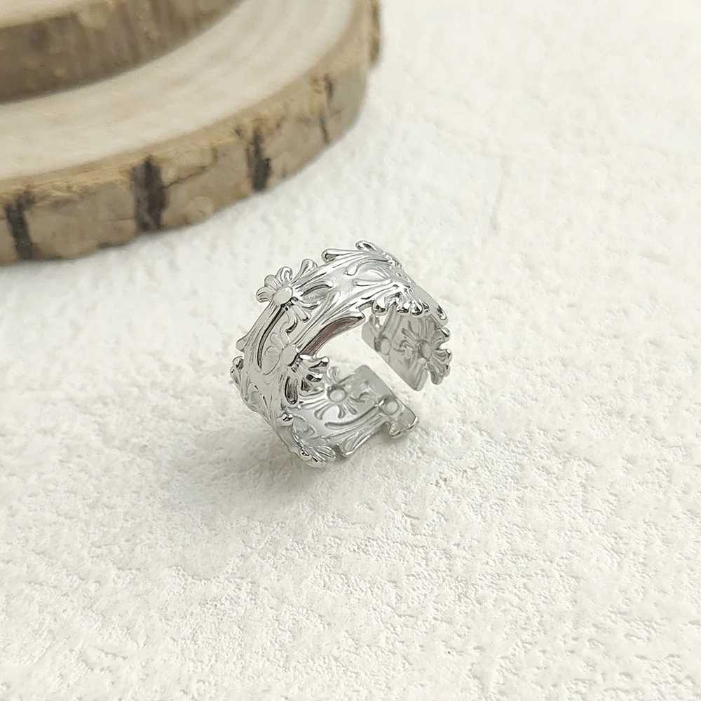 Fashionable new cross goldplated stainless steel ring waterproof and nonfading heavy metal open adjustable ringW251030