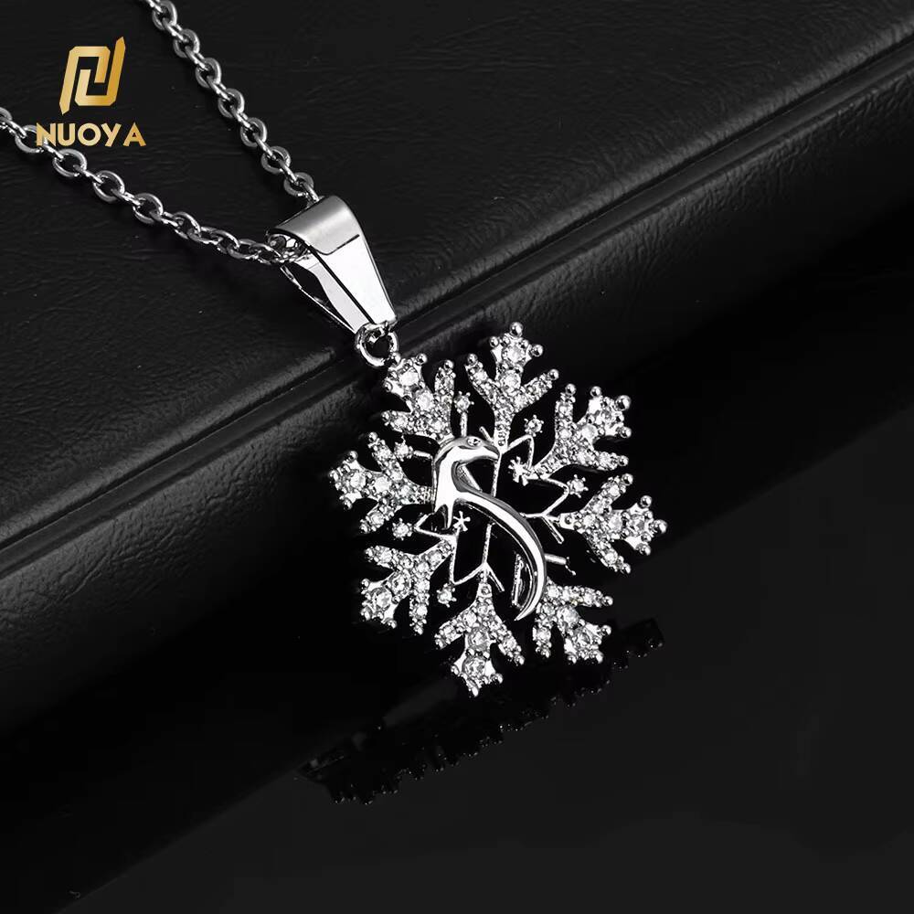 NUOYA Fashion Christmas Jewelry Silver Plated Snowflake Pendant Stainless Steel Fine Chain Charm Pendant Gift for Women Designer's style