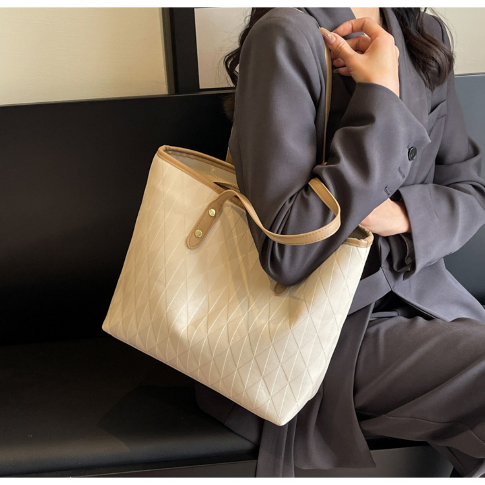 Versatile Casual Shoulder & Handbag Perfect Fit For Students And Professionals Alike!