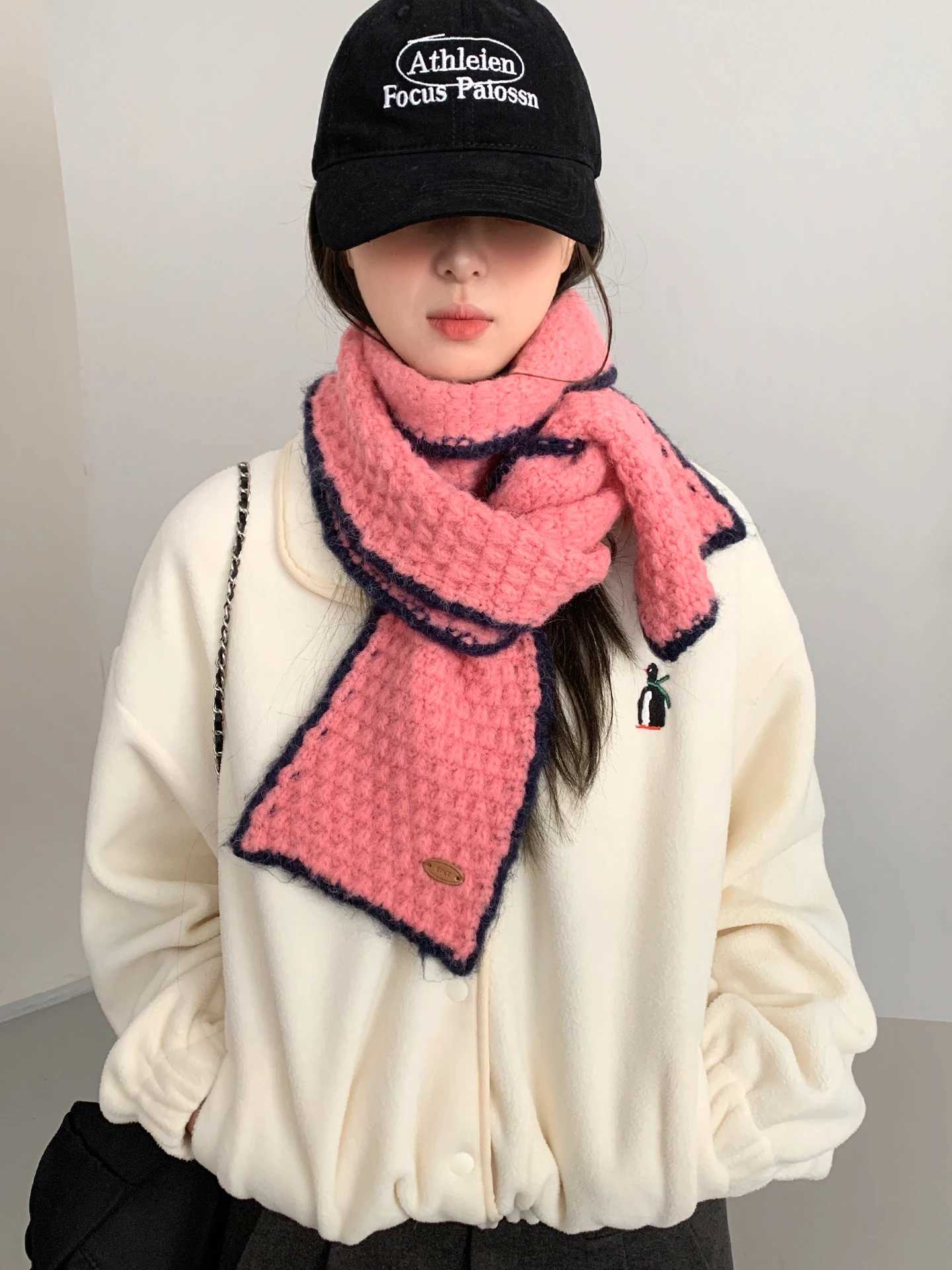 Fashionable Korean Style Blue Knitted Scarf For Women Contrasting Neck Warmer To Keep You Warm And Versatile For Any OccasionW251030