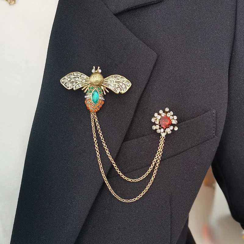 fashion women retro brooch feminine bee tassel chain double pin buckle badge accessories Y251029