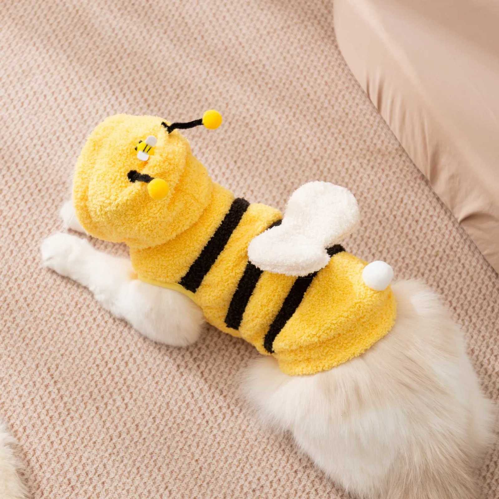 Halloween Pet Costumes Little Bee Transformation Outfit Small Dog Winter TwoLegged Fleece Hoodie for Warmth C251030