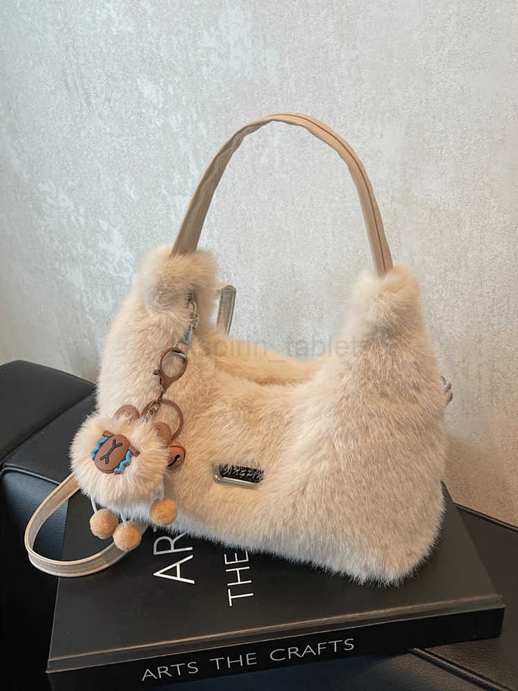 2026 Autumn And Winter New Plush Handbag Fashionable Casual Versatile Noble Style Single Shoulder Crossbody Bag For Women Trendy M251030