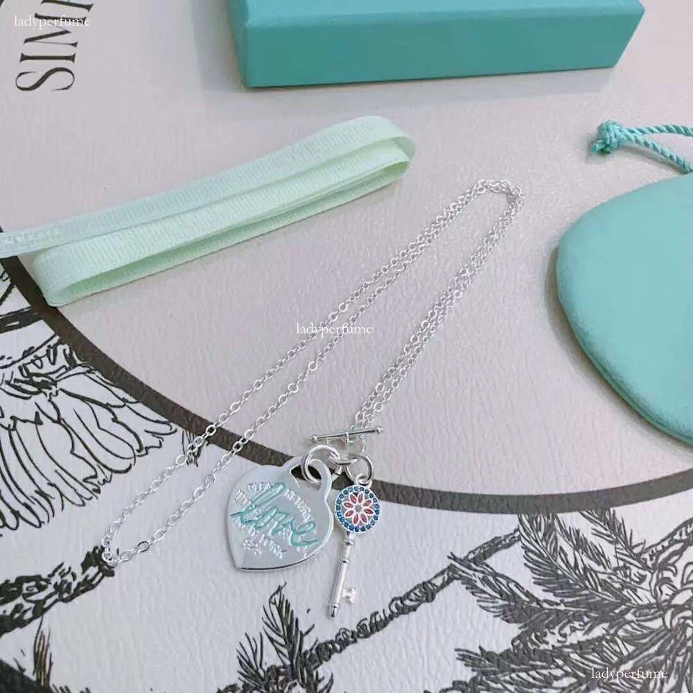 Designer Fashion Tiffnaylies And Co Pendant Necklace Tiffamylys Gold Wedding Engagement Gifts Fashion Series Designer Jewelry 242