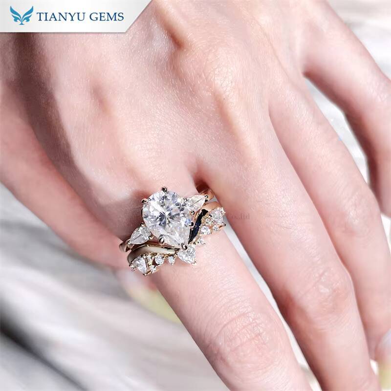 Tianyu Gems Custom Make 811mm 35ct Pear Moissanite Diamond 14k Yellow Gold Jewelry Ring Set for Women