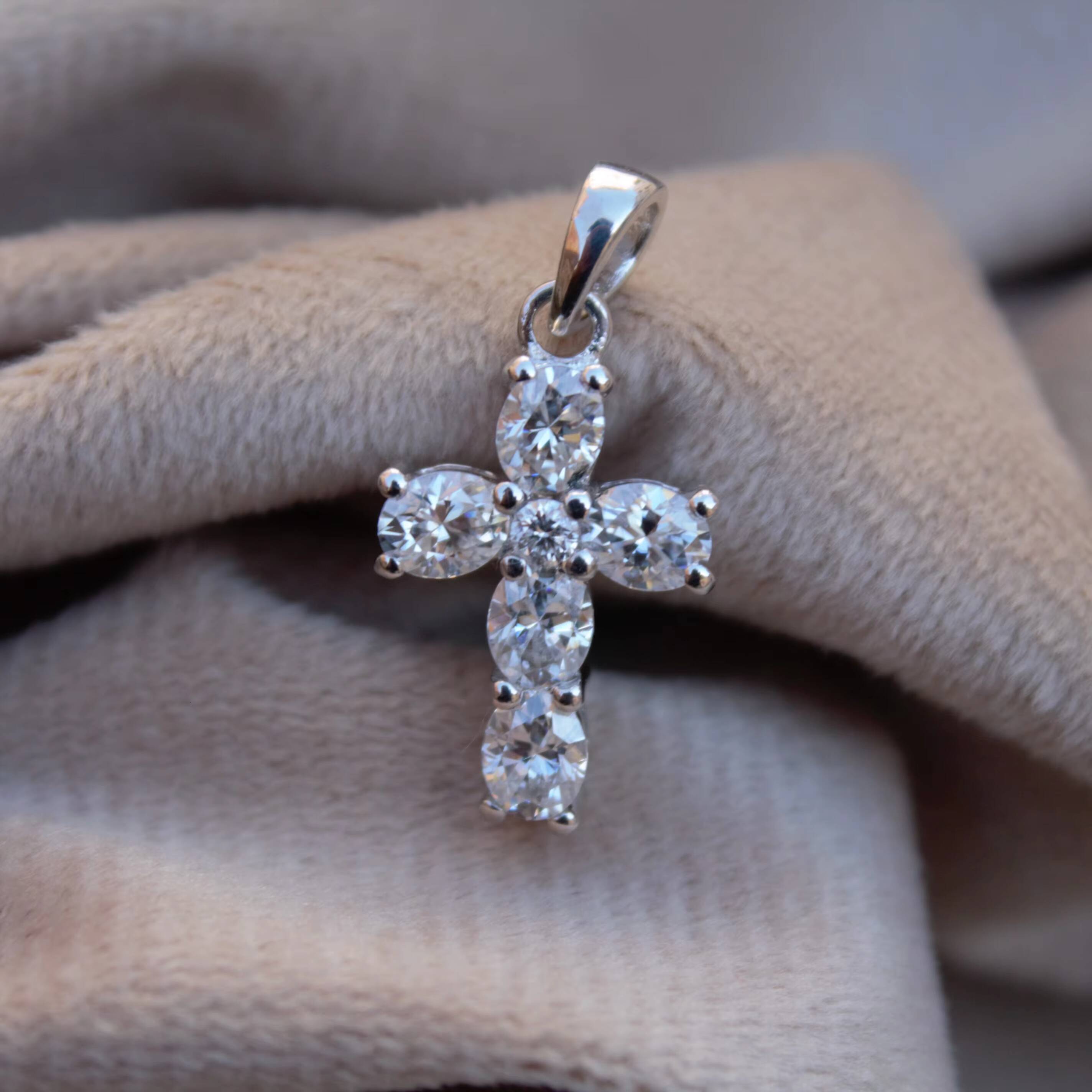 925 Sterling Silver Moissanite Cross Pendant Oval Cut Cross Pendant for Men Women Moissanite Silver Jewelry