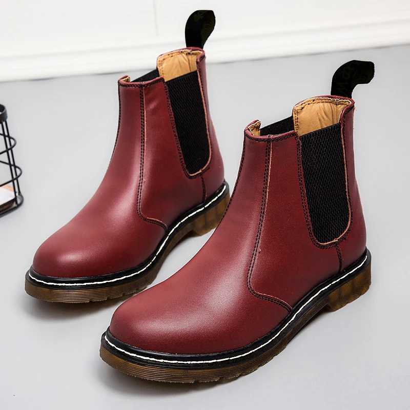 Designer Luxury Unisex 2026 Genuine Leather Top Quality Women 46 Ankle Boots Mens Chelsea Motorcycle Woman Shoes Female Boots Z251029