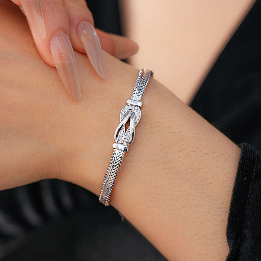 Designer luxury bangle Encrusted U Shaped Trapezoidal Heart Light High End Exquisite Bracelet Personality Minimalist Style Jewelry