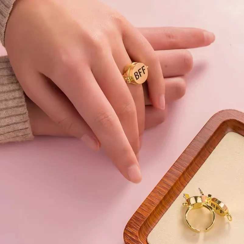 YILUOCD 2 Pcs Gold Color Spinner BFF Matching Rings Best Friend Open Rotate Ring Forever Friendship Cute Cartoon Anime JewelryW251030