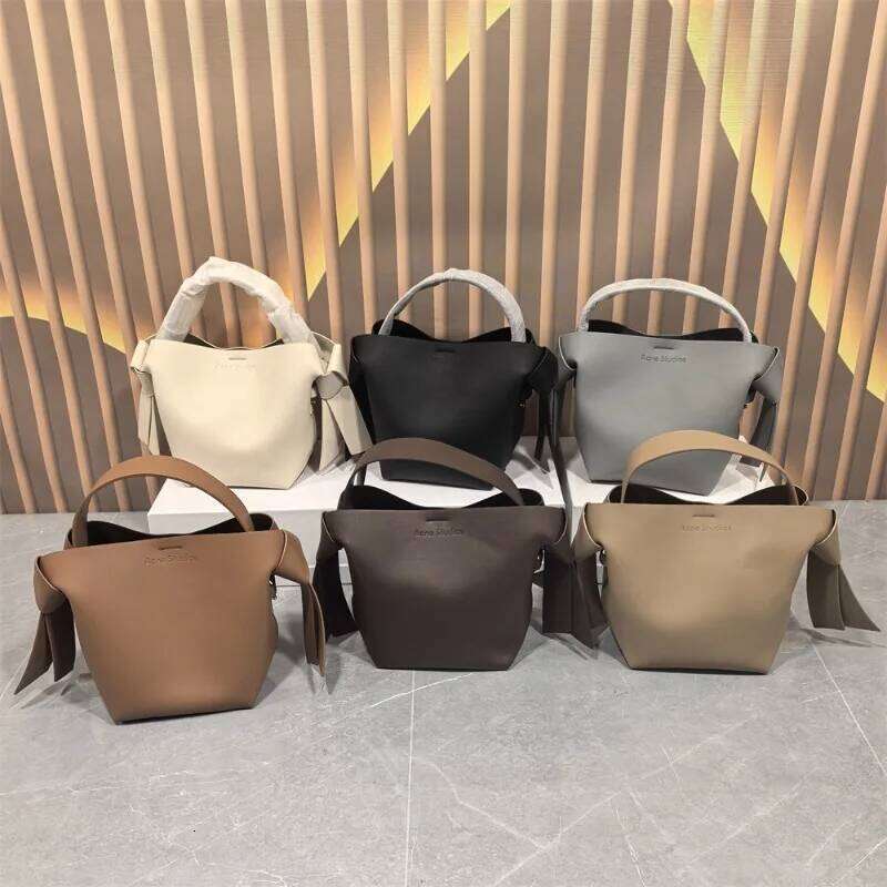 Acnestudios EKNI Musubi Mini Genuine Leather Unisex Commuter Crossbody Handbag Bucket Bag