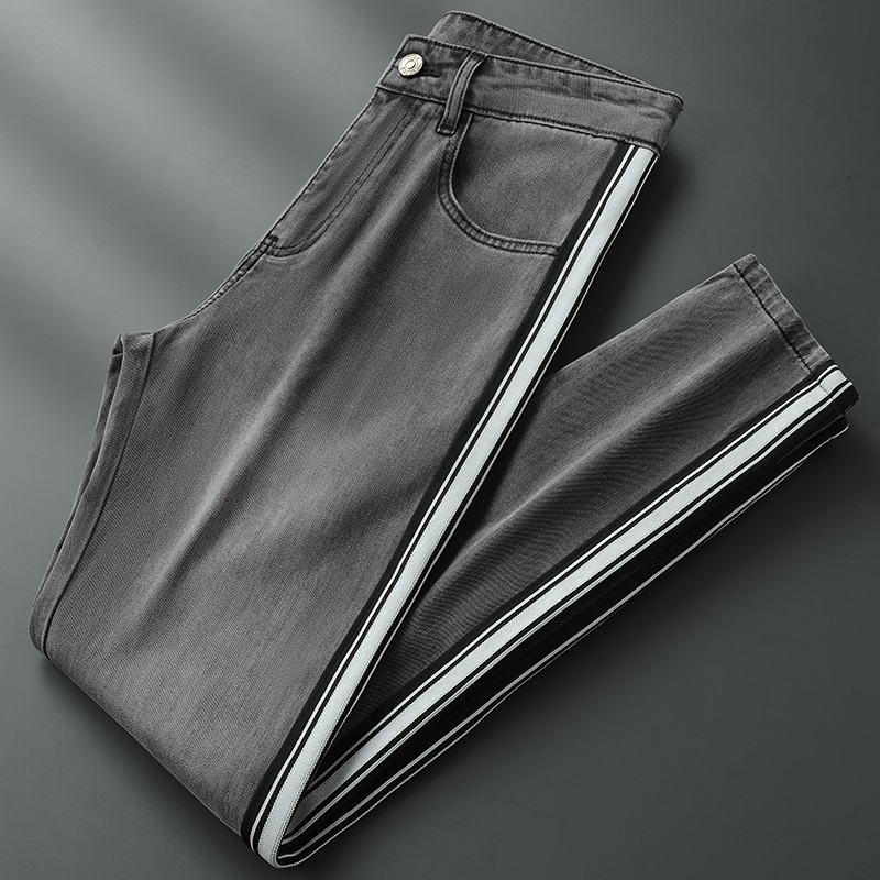 Men's Slim-Fit Straight-Leg Jeans in Black-Gray 520