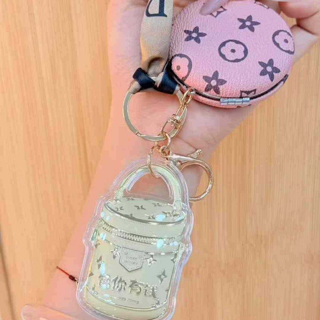 Makeup Keychain Exquisite Vintage Leather Double-Sided Mirror Bag Pendant Light Luxury
