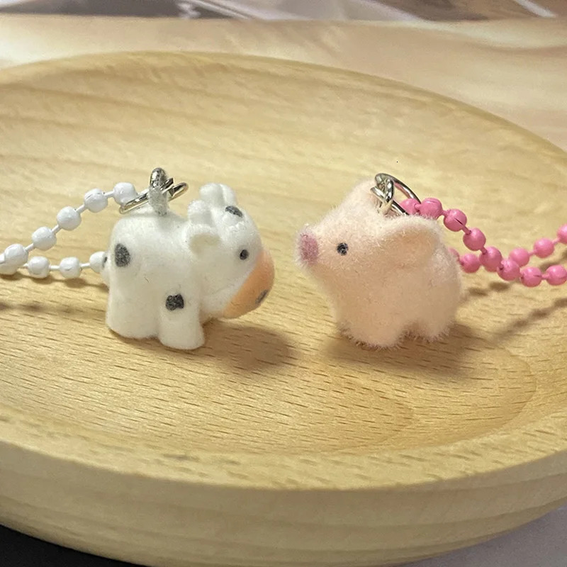 Resin Mini 3D Cow Pig Animal Keychains For Friend Gift Cute Fluffy KitTY Pendant Bag Earphone Case Key Ring Jewelry 251030