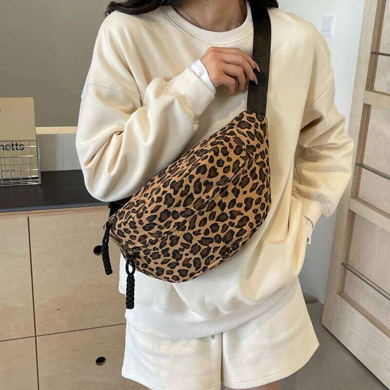 Designer Bags Tiptoegirls Vintage Leopard Pattern Woman Chest Fashion Sports Pack Fabric Messenger Retro College Style Shoulder Bag Hot Selling