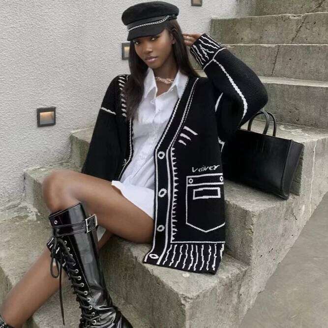 Women's Knitted Cardigan Coats Autumn Winter Color Matching Long-Sleeved Single-Breasted Decorative Pocket Sweater Jacket Women