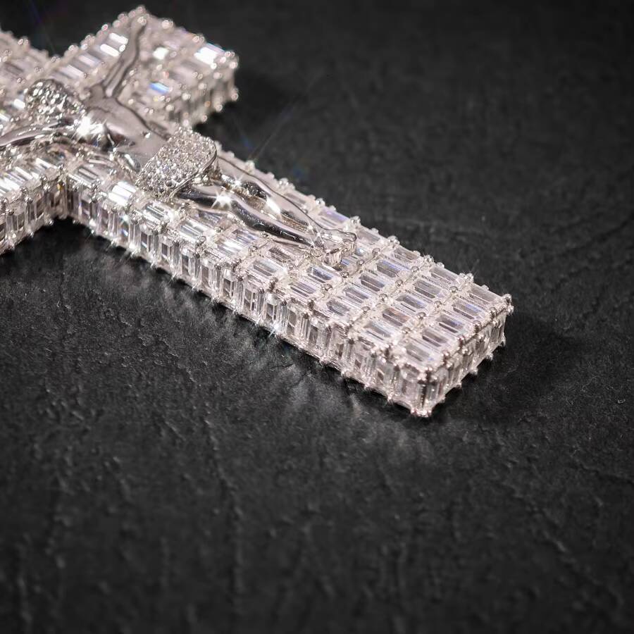 Pass Diamond Tester Trendy Hip Hop D Color VVS Baguette Moissanite Cross Jesus Pendant With 925 Sterling Silver GRA Men Party