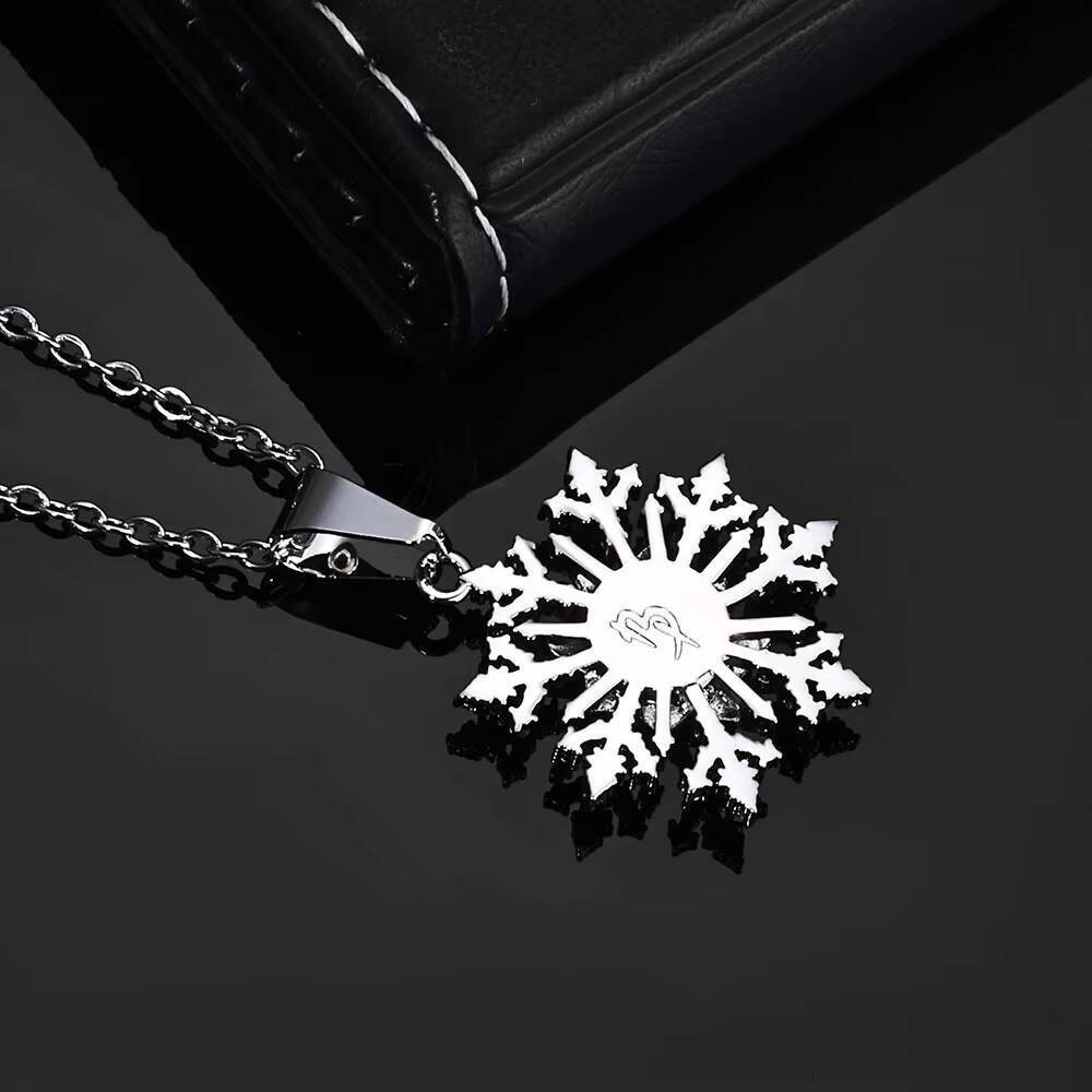 NUOYA Fashion Christmas Jewelry Sparkling Snowflake Pendant With Roses Flowers Full Diamond Pendant Necklace Jewelry Present Designer's style