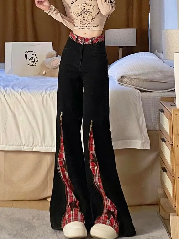 Retro Patchwork Red Checkered Zipper Jeans Womens Plus Size Spicy Girl Slim Fit Micro Flared Pants 251029