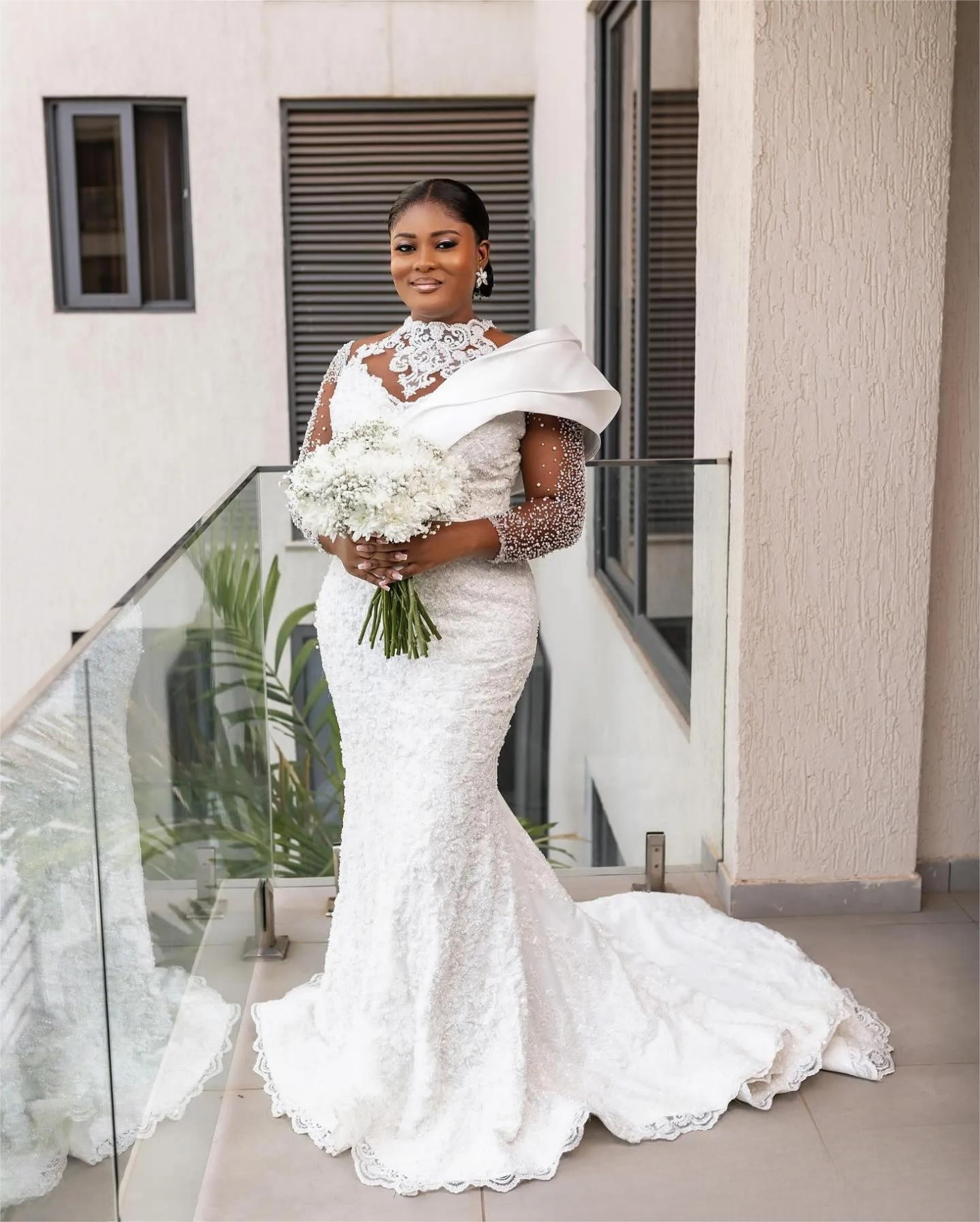 Ivory Mermaid Wedding Dress Plus Size Luxurious Pearls Lace Vintage Bridal Gowns Dresses