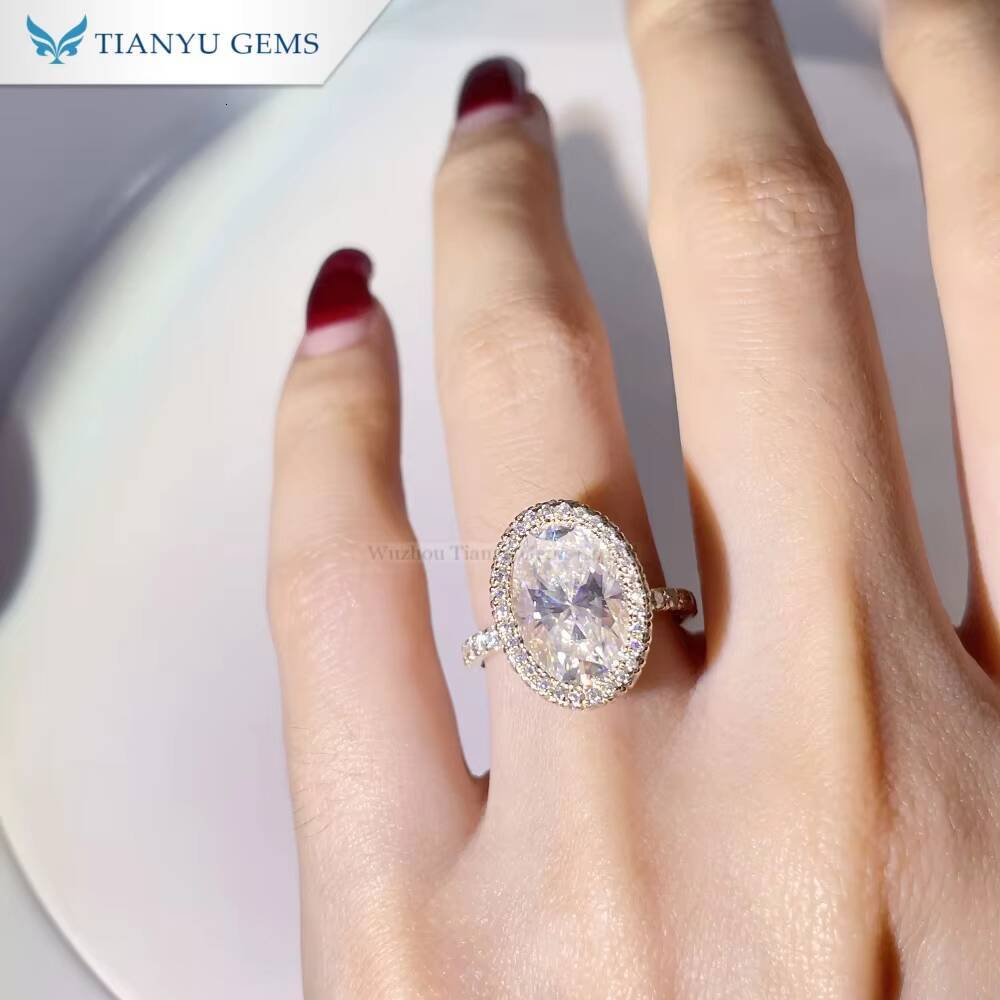 Tianyu Gems 14k Yellow Gold Oval Brilliant Cut Moissanite D VVS1 7X10mm 25ct with halo Engagement Ring for Women