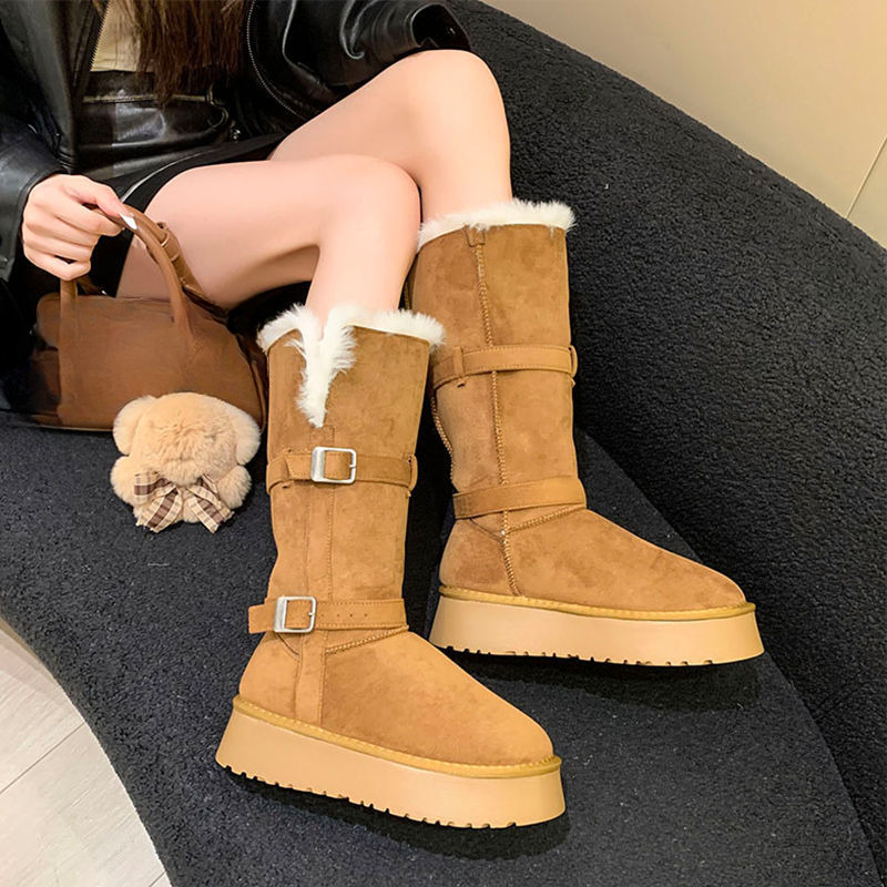 Women's snow boots winter new woolen boots with thick wool lining for warmth and outdoor wear, high rise thick soled cotton boots, designer shoes