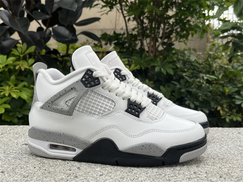2025 Black Cat 4s Men Basketball Shoes White Cement Sail White Oreo Red Brick By Brick Pure Money Bred Mens Womens Trainer Sports Sneakers with box